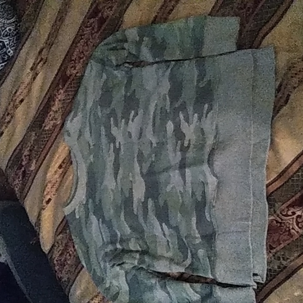 Camo sweatshirt